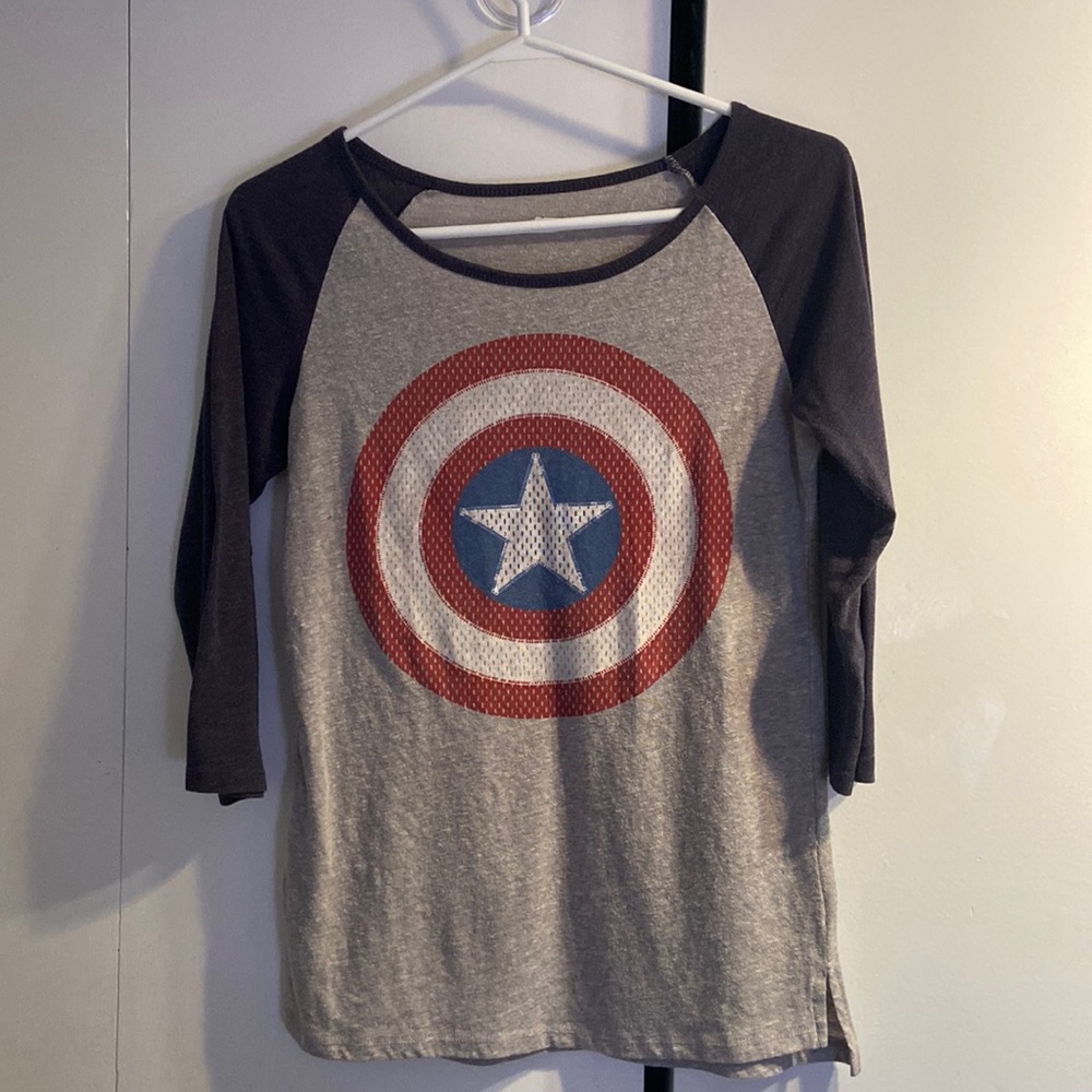 Marvel Captian America long sleeve shirt